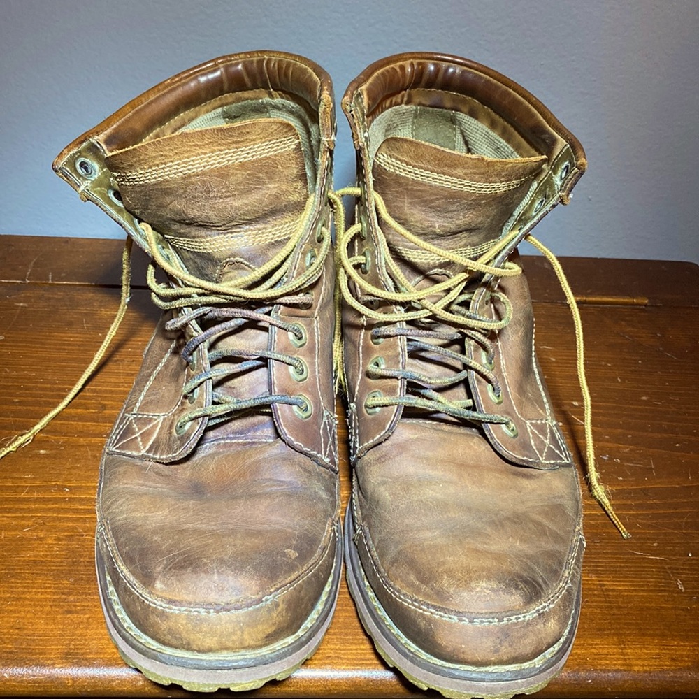 Timberland Earthkeepers size US 8 brown leather.